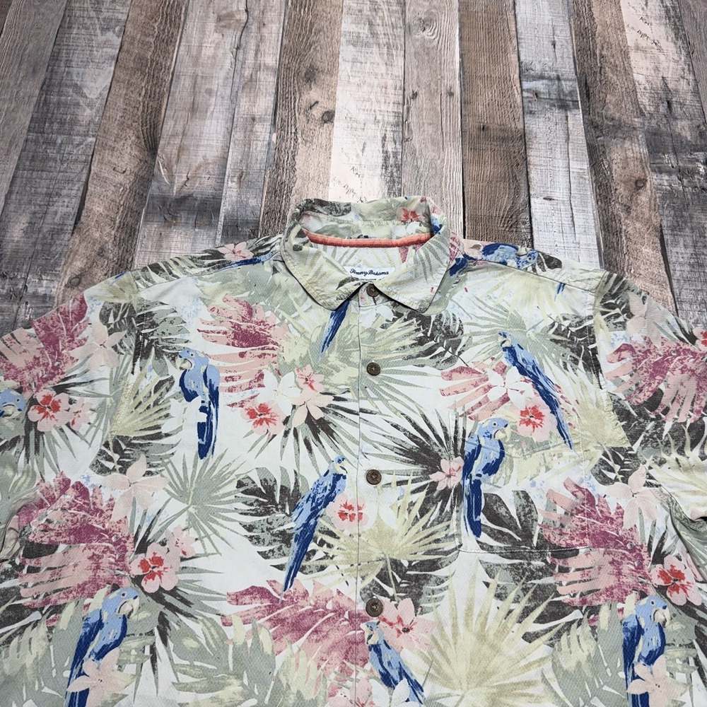 Tommy Bahama Shirt Men XL 100% Silk Hawaiian Green Tropical Parrot Camp Aloha - Picture 2 of 7